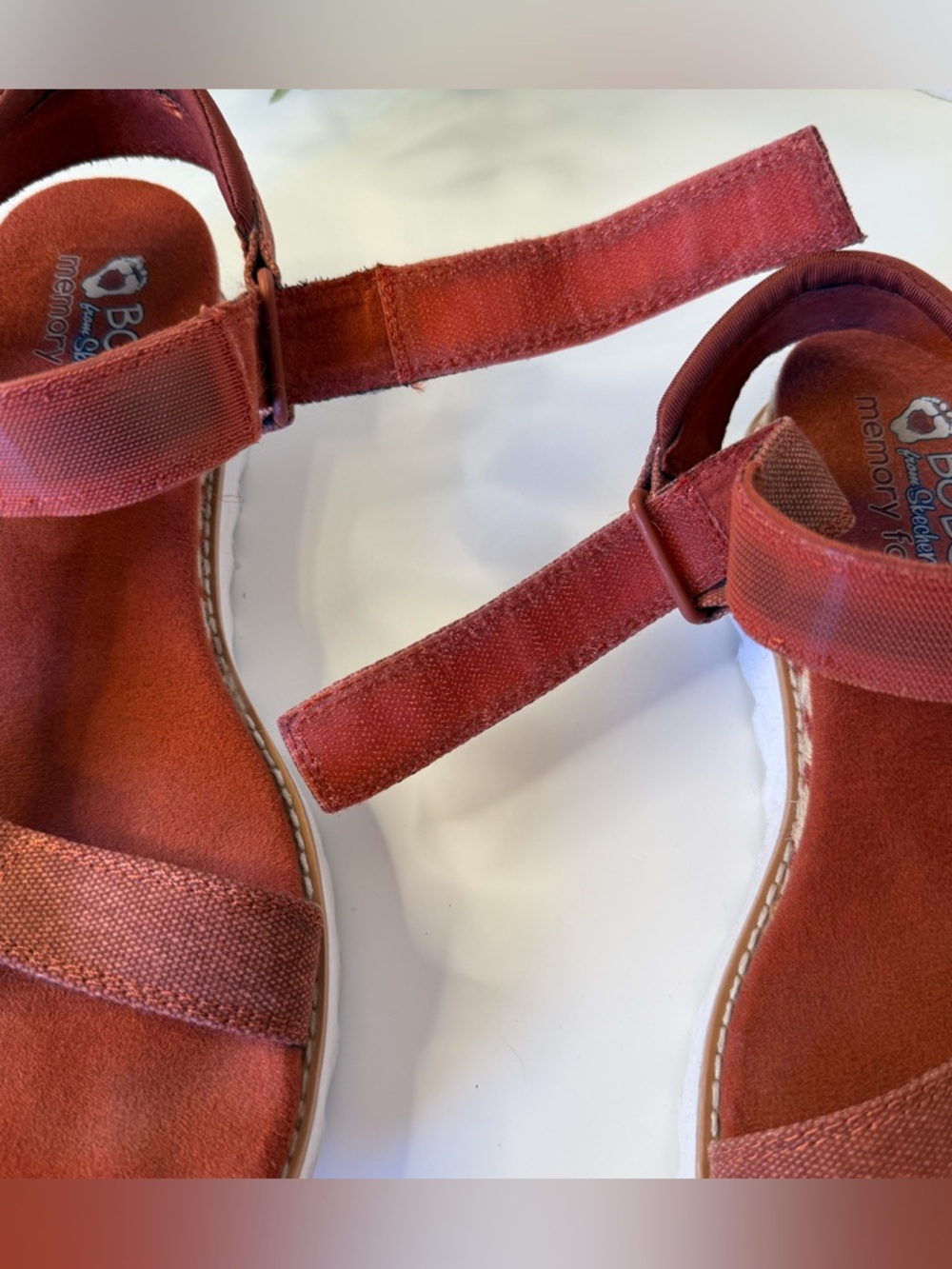 Skechers BOBS Desert Kiss Women's Wedge Sandals in Brick Red Size 9 Adjustable - Picture 15 of 16